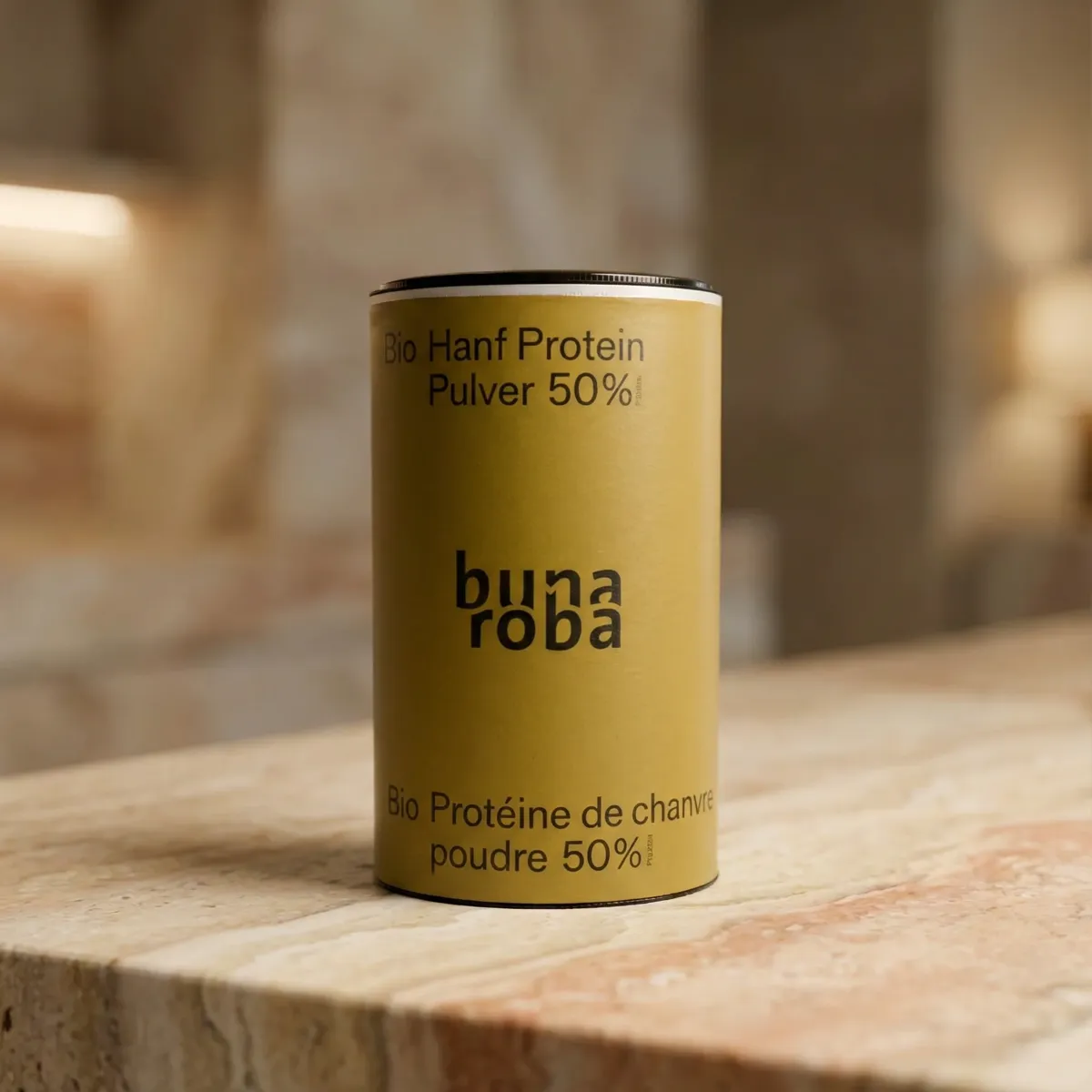 Bunaroba Bio Hanfprotein auf Holzuntergrund